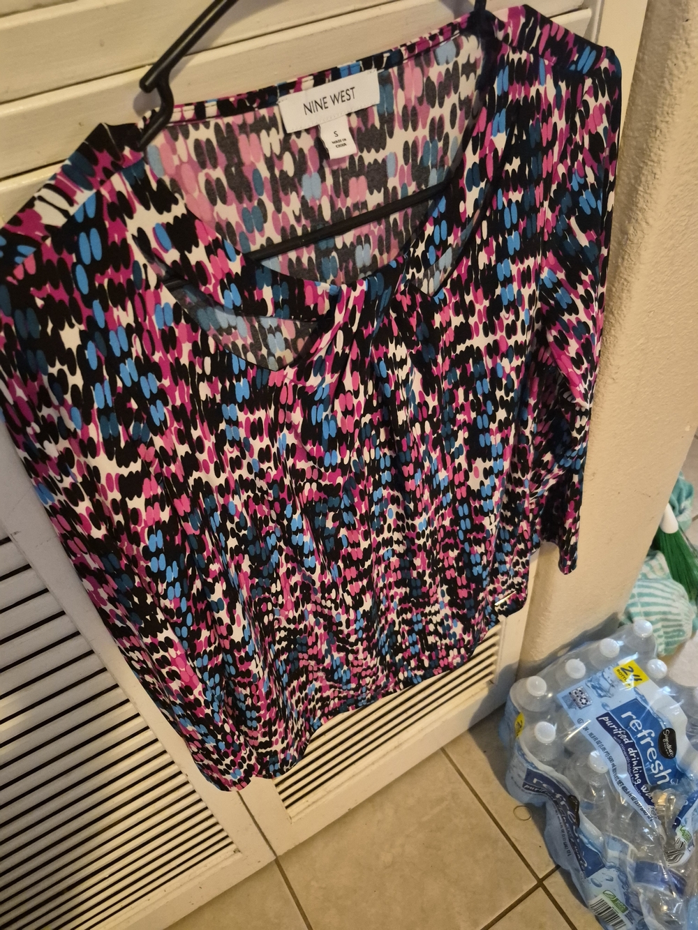 Nine West Womenβs Multicolor Printed Long-Sleeve Top - Pink/Blue/Black